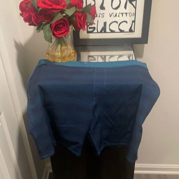 Hurley Men's Blue Swim Trunks - Picture 3 of 7